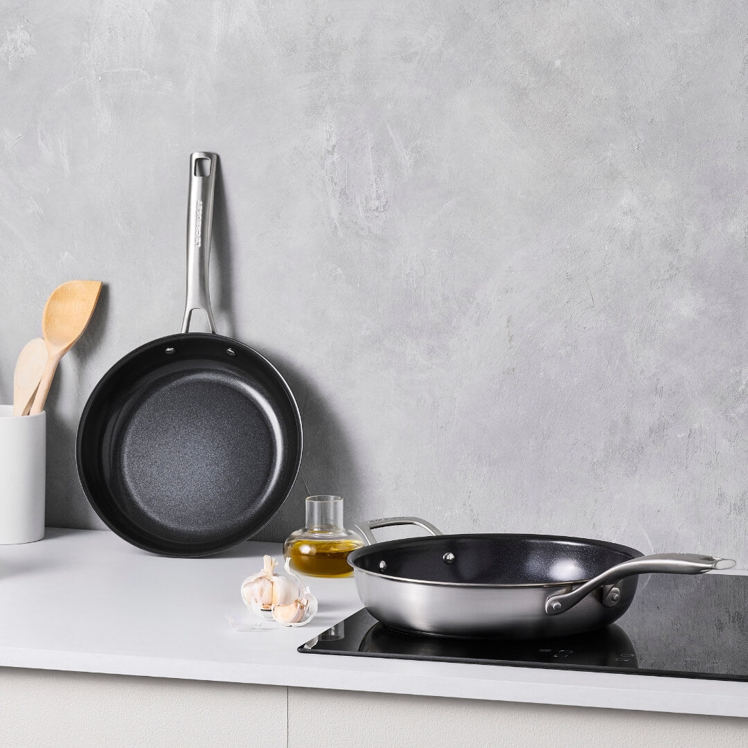 Le Creuset Essentials 3-Ply Non-Stick Frypan