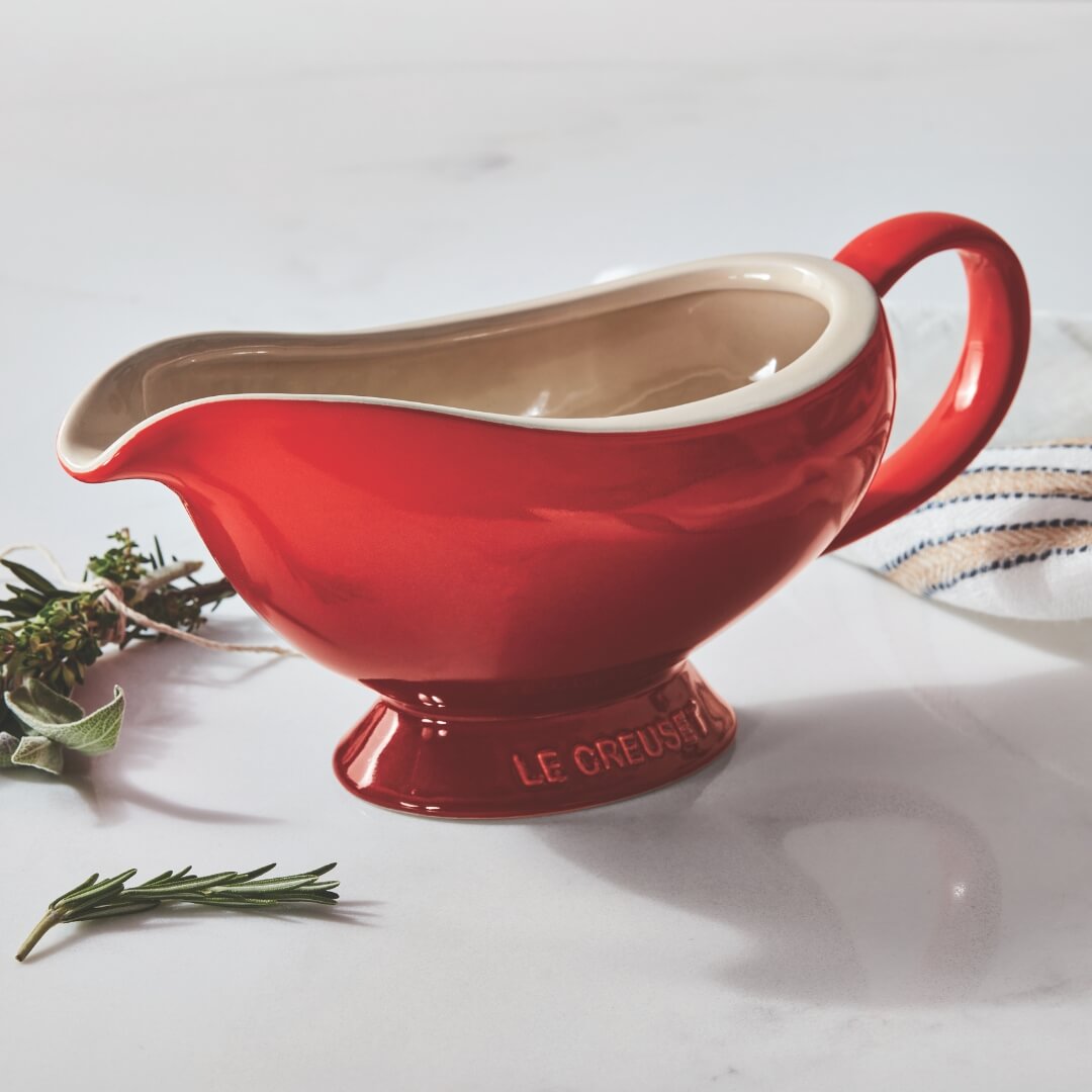 Le Creuset Heritage Gravy Boat 460ml Cerise