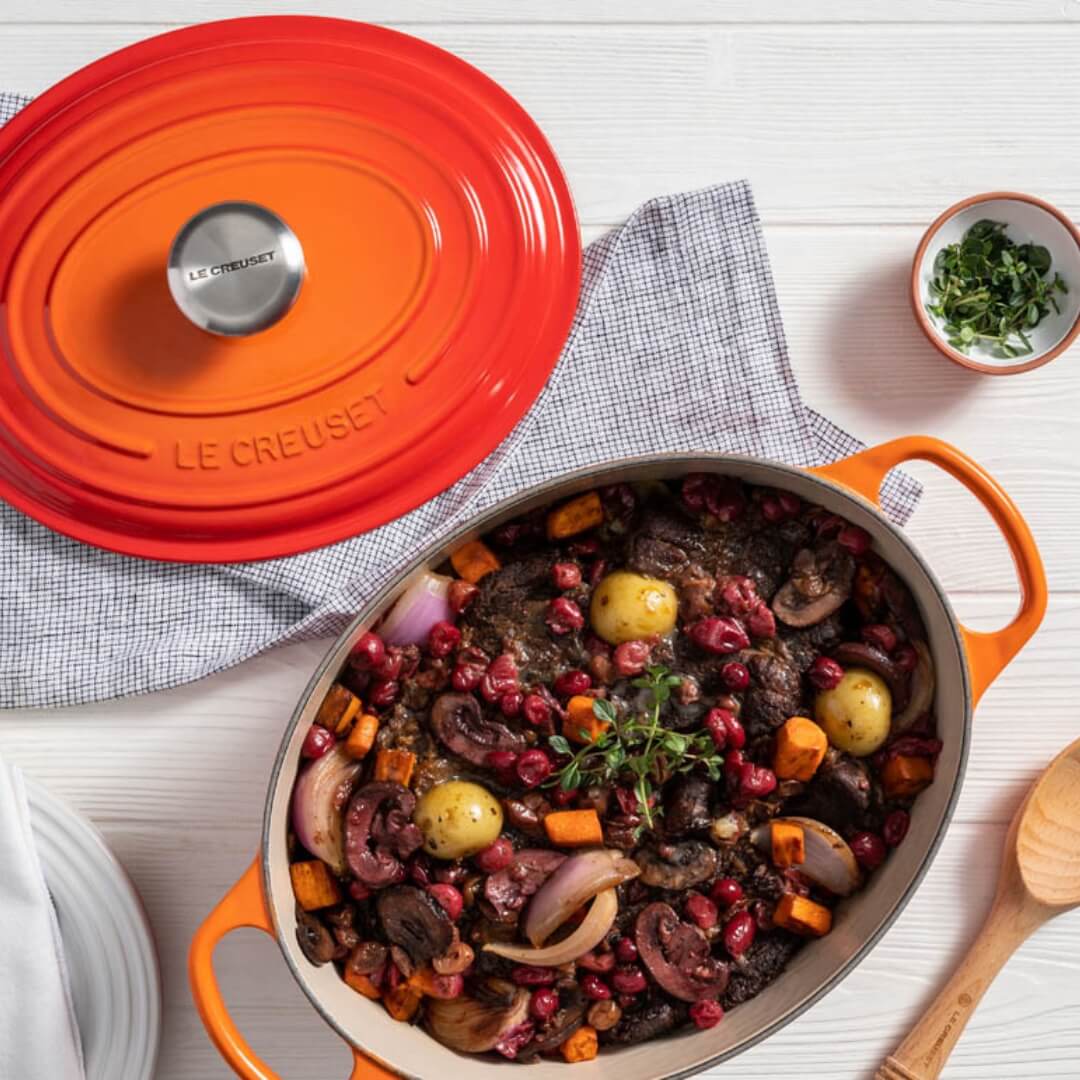 Le Creuset Signature Oval Casserole 27cm 4.1L