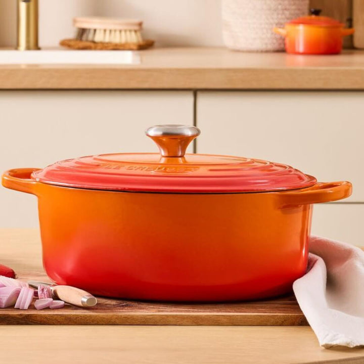 Le Creuset Signature Oval Casserole 27cm 4.1L