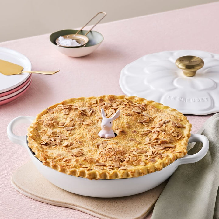 Le Creuset Pie Bunny Meringue