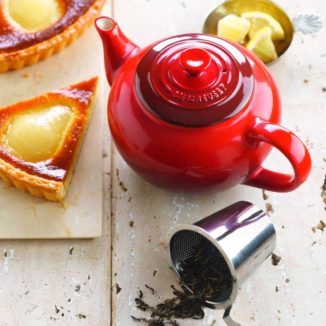 Le Creuset Classic 1.3L Teapot with infuser