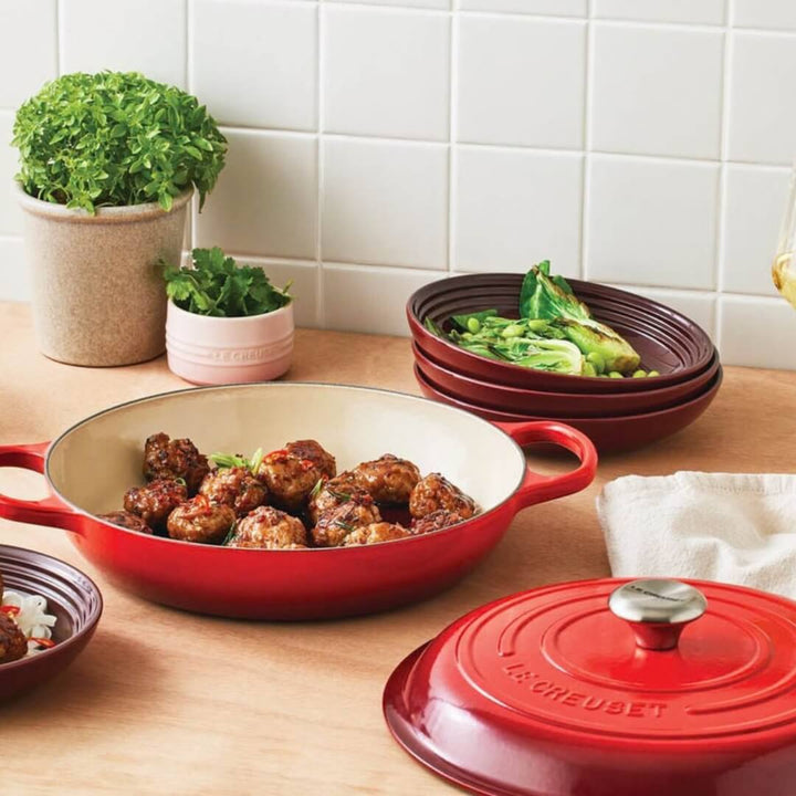 Le Creuset Signature Cast Iron Shallow Casserole 28cm