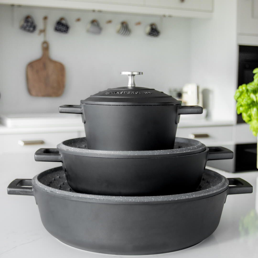 Mastercraft Cast Aluminium Round Casserole Black