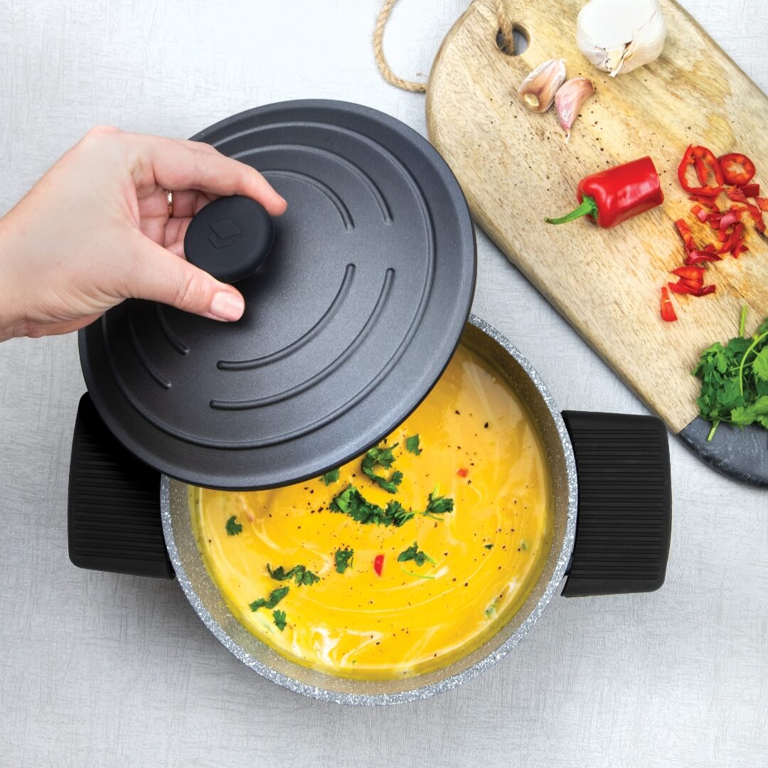 Mastercraft Cast Aluminium Round Casserole Black