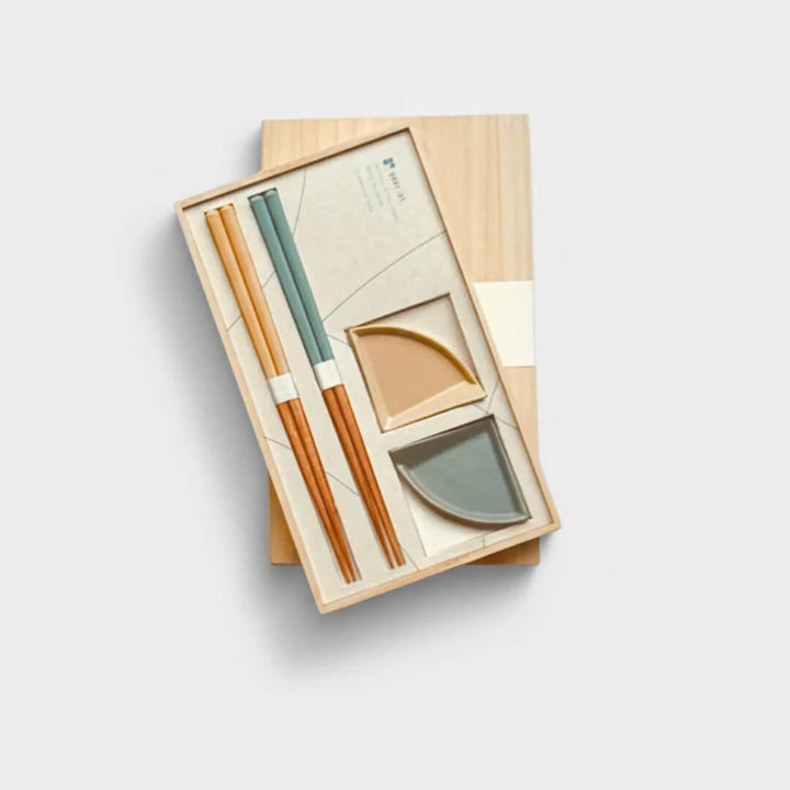 Sunlife Peacock & Beige Giftboxed Chopsticks with Rests