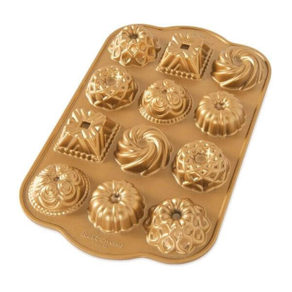Nordic Ware Charms Bundlette Pan