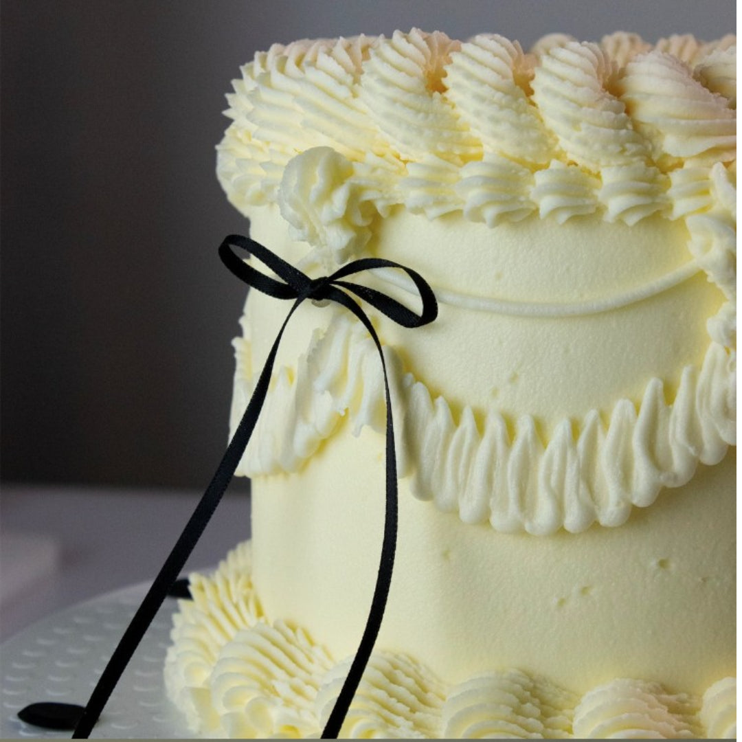 PME Ribbon Bow Cake Toppers Black (8pk)