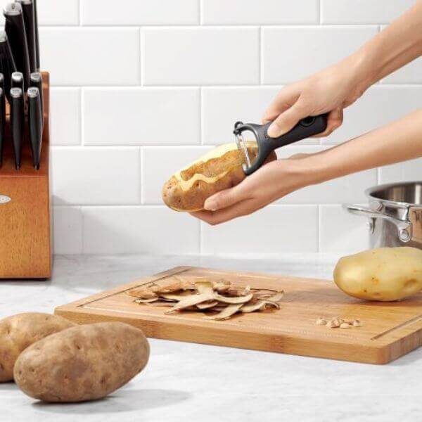 OXO Good Grips Y Peeler