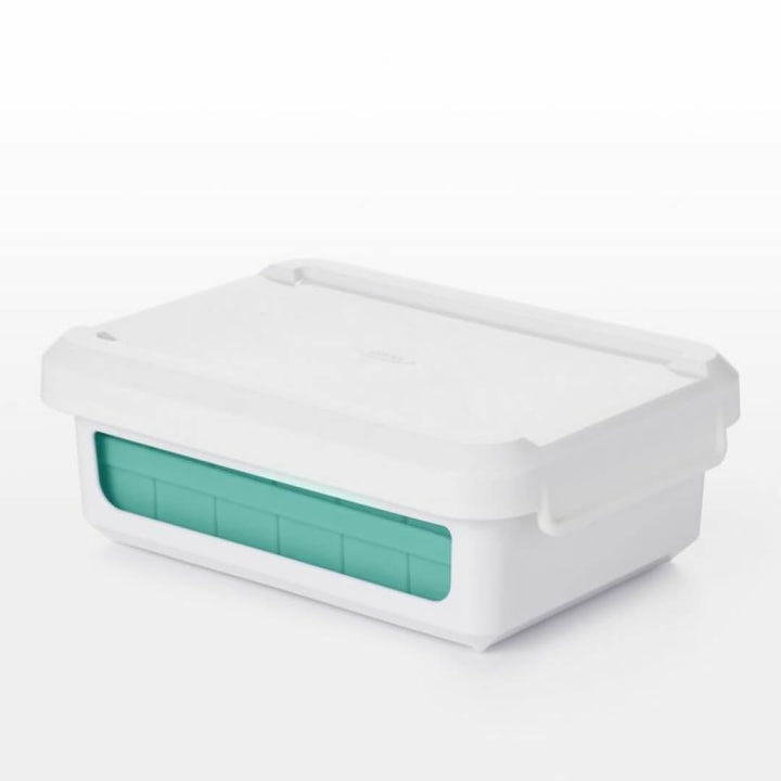 OXO Good Grips Small Cubes Ice Cube Tray