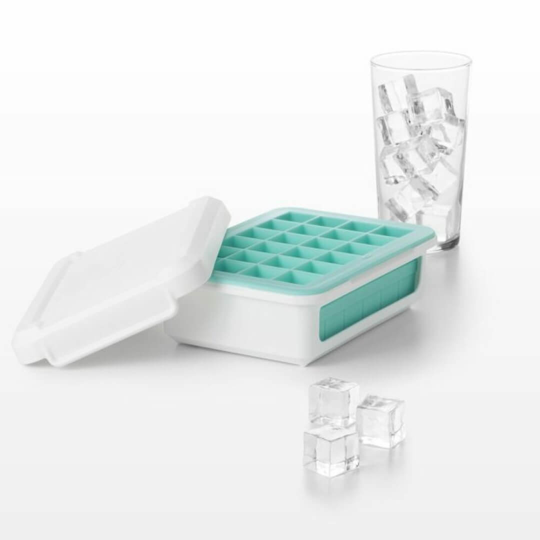 OXO Good Grips Small Cubes Ice Cube Tray