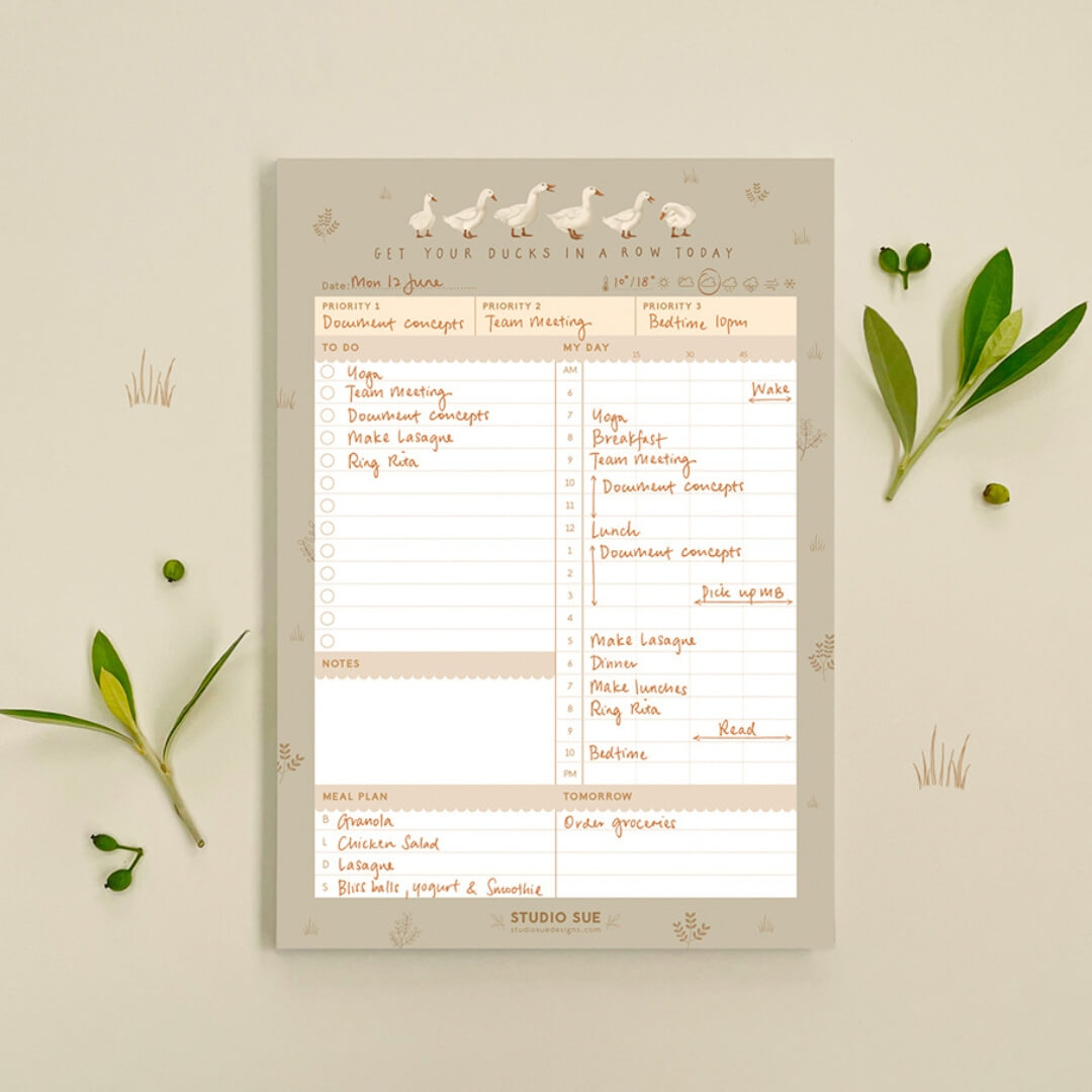 Studio Sue Daily Planner: Ducks In A Row
