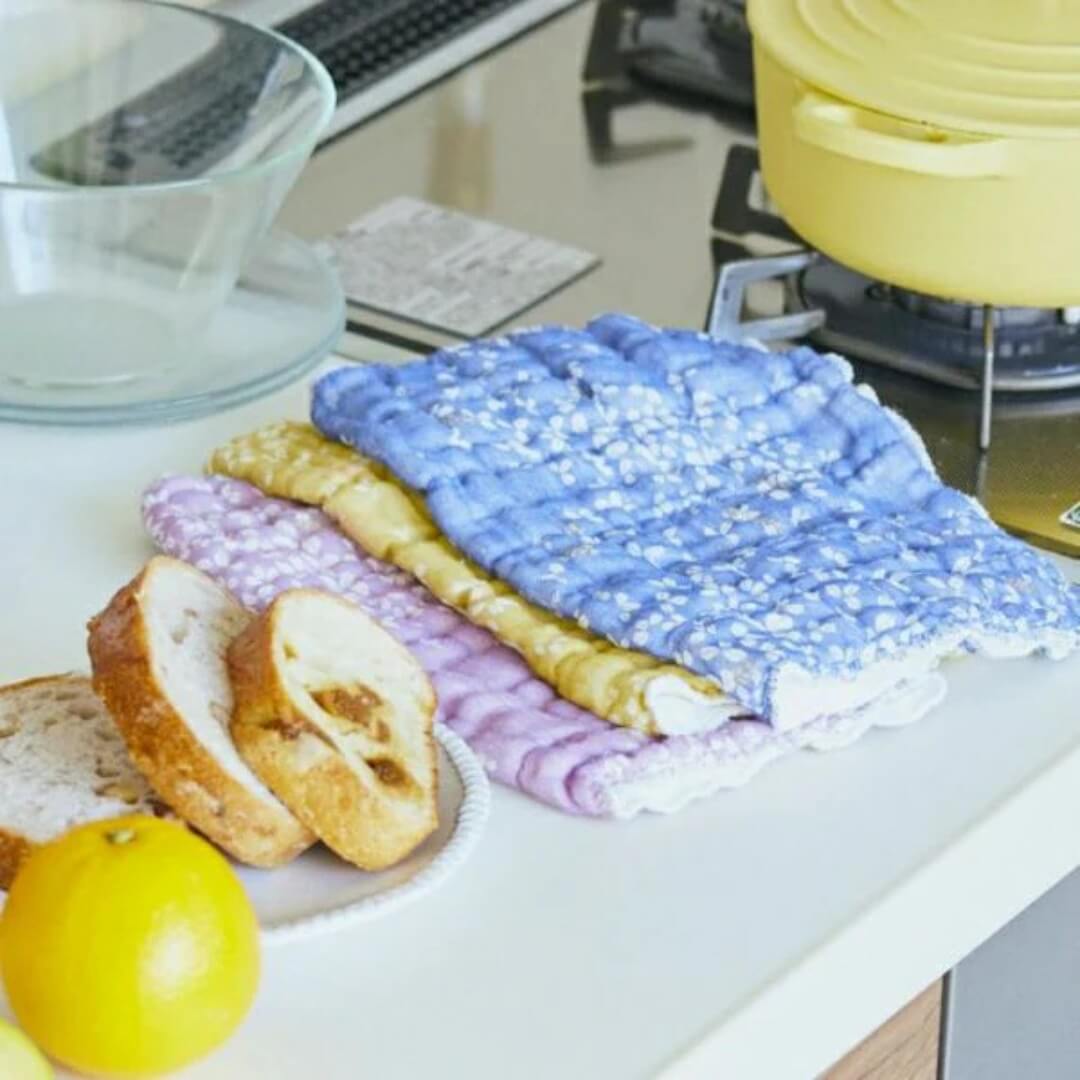 Shirayuki Hagi in Grape Dishcloth