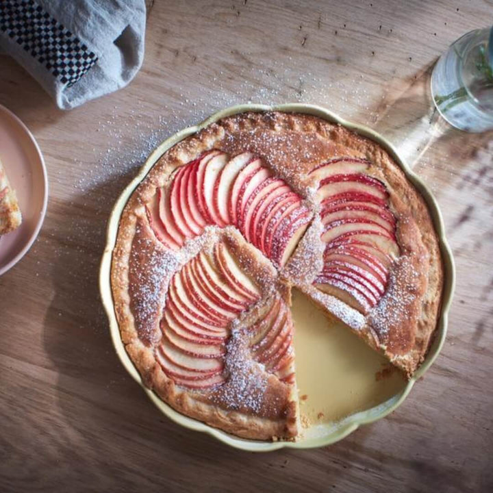 Emile Henry Madeleine Round Tart Dish Vanilla