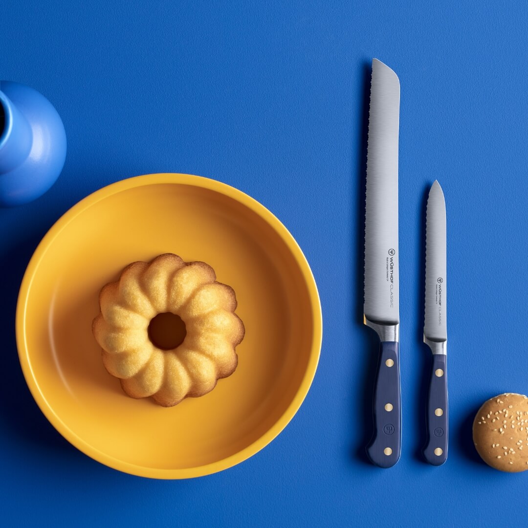 Wusthof Classic Colour Double-Serrated Bread Knife 23cm