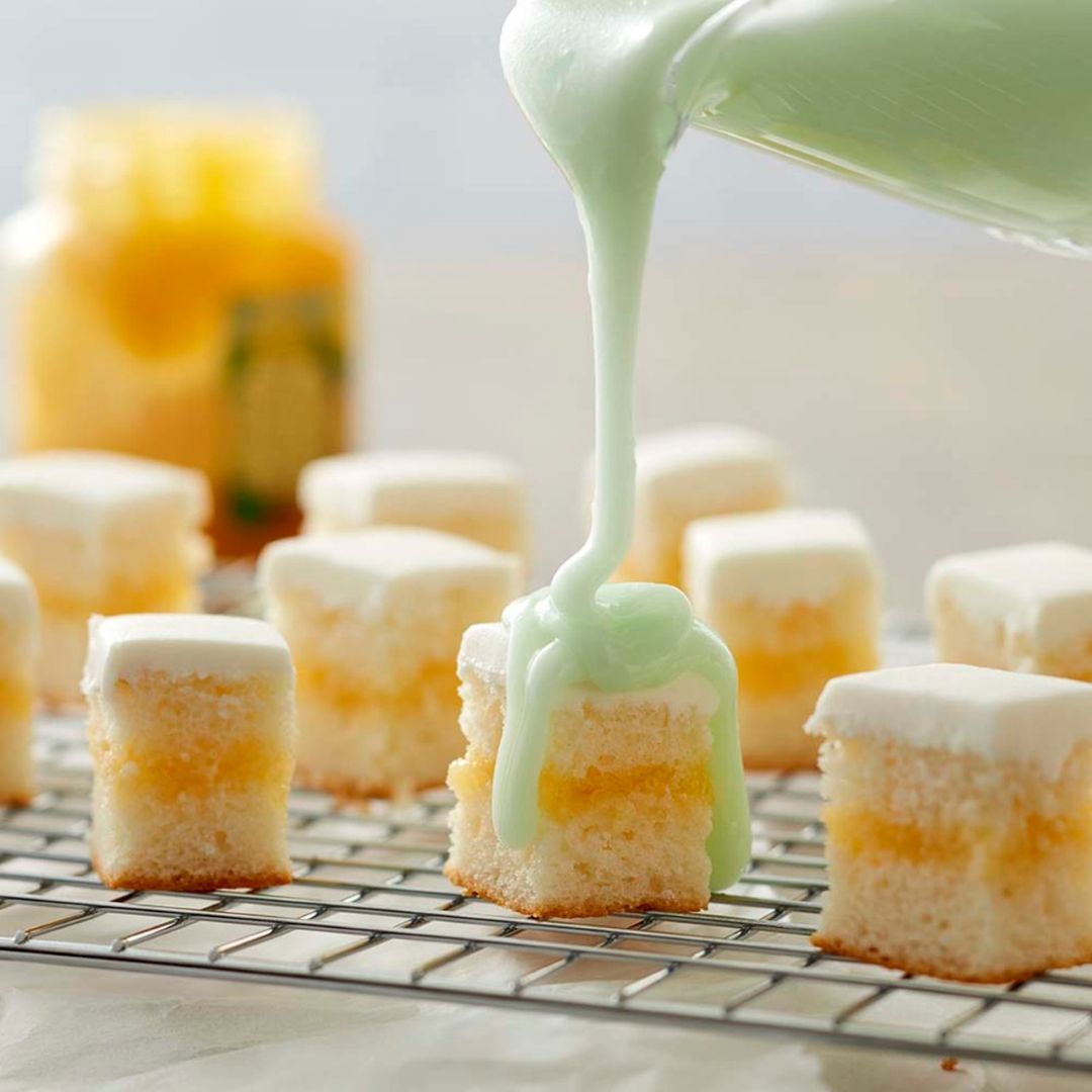 PME Pouring Fondant Icing Mix 400g