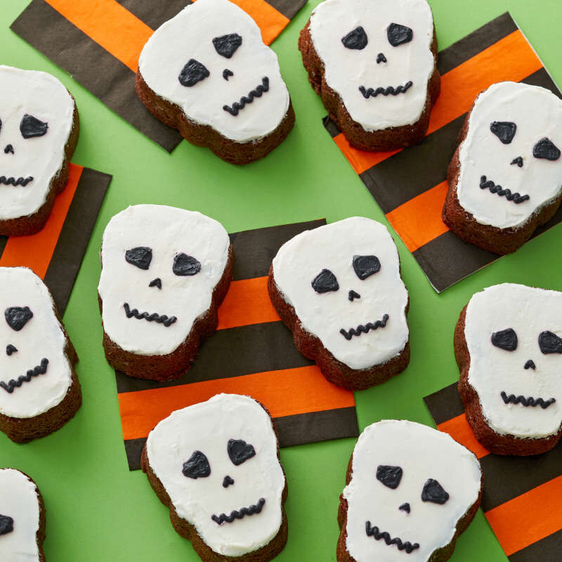 Wilton Silicone Mould - Skull 6 cavity