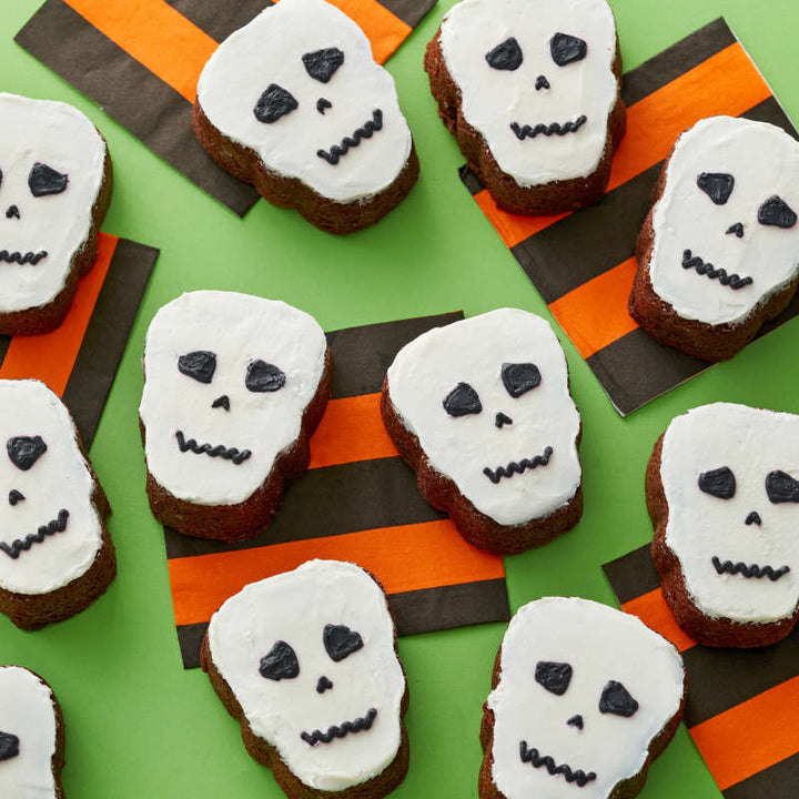 Wilton Silicone Mould - Skull 6 cavity