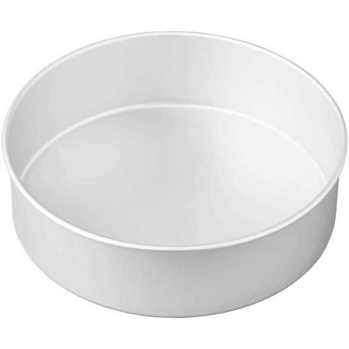 Wilton Decorator Preferred Round Cake Pans