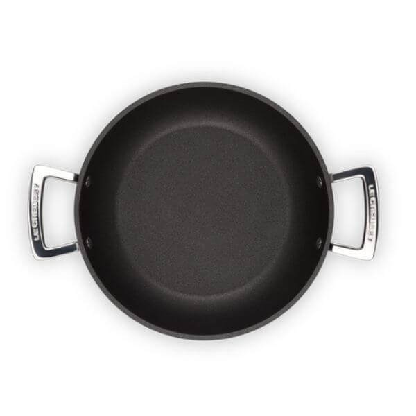 Le Creuset Toughened Non-Stick Shallow Casserole with lid