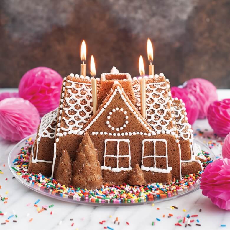 NordicWare Gingerbread House 9cup Cake Pan