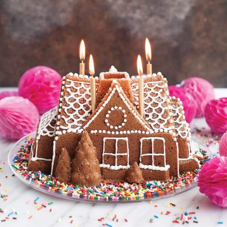 NordicWare Gingerbread House 9cup Cake Pan