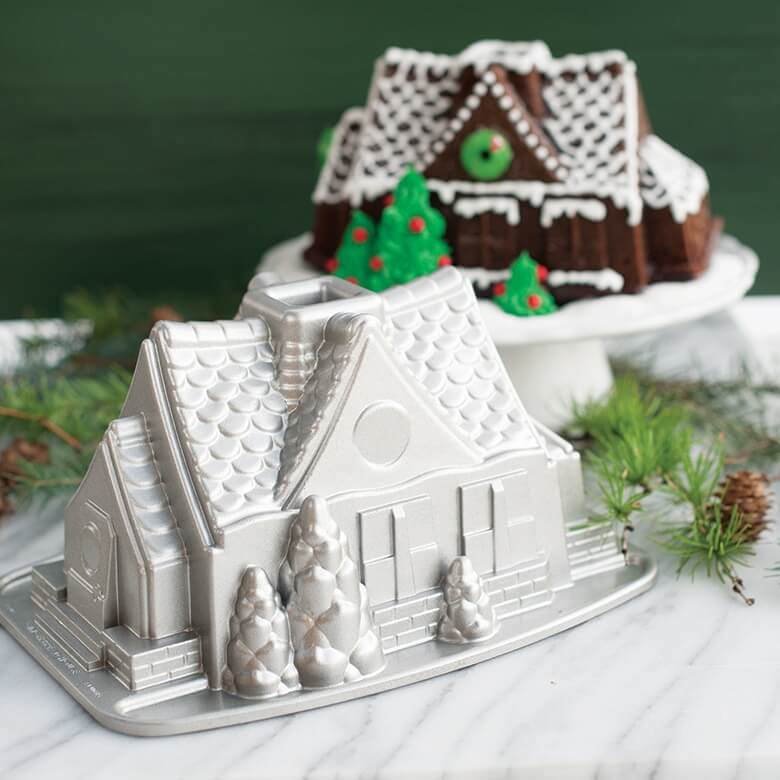 NordicWare Gingerbread House 9cup Cake Pan