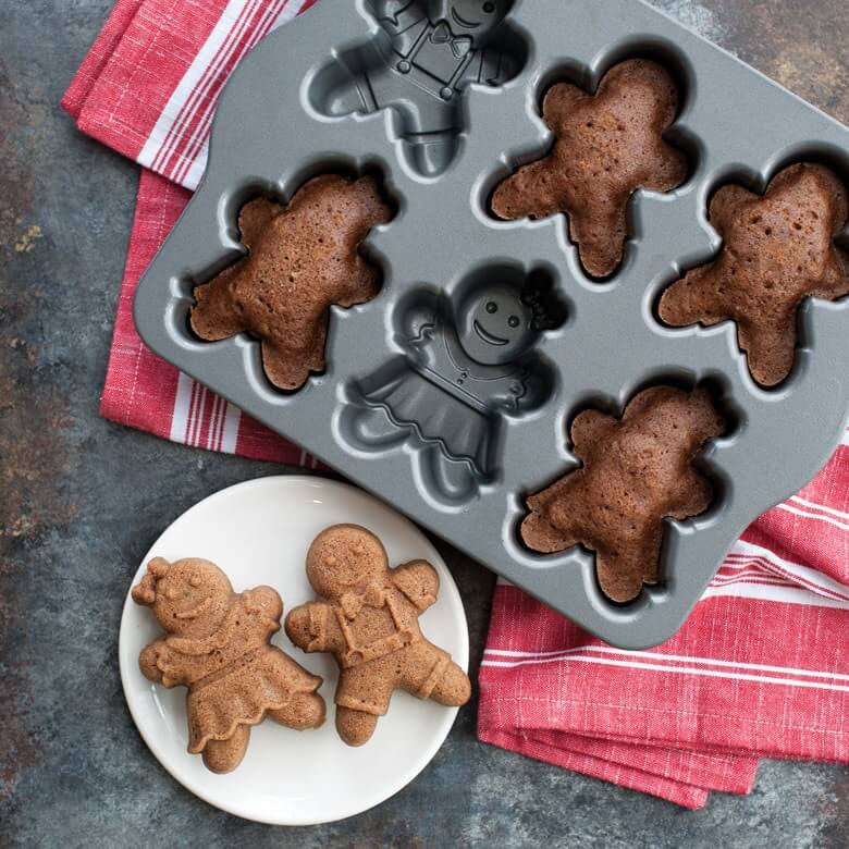 NordicWare Cakelet Gingerbread Kids Pan