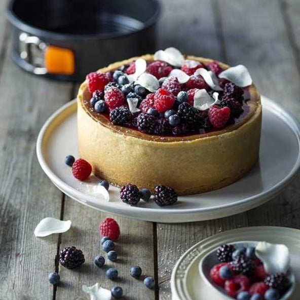 Le Creuset TNS Bakeware Springform Cake Tin