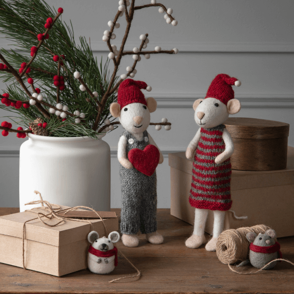 Gry & Sif Grey Deer with Book 60cm