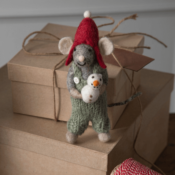 Gry & Sif Grey Deer with Book 60cm